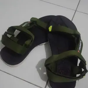 sandal gunung outdoor Darkspil-sandal jepit army cream pria wanita 36-43. Outdoor flexible ringan karet Sendal