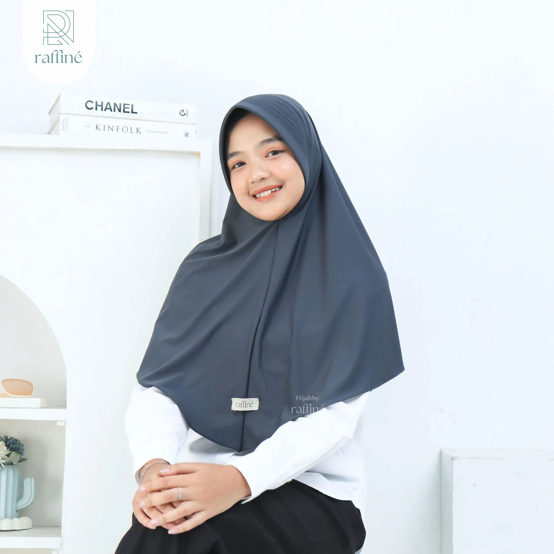 Azizah Bergo Hijab Instan Daily Size L - Kerudung Wanita Muslim Pad Tebal By raffine