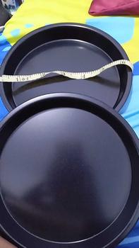 Product Review of Loyang Tray Pizza Cetakan Kue Premium Anti Lengket Bentuk Bulat from J**. 0