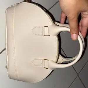 TAS VINA_ BAG Tas Selempang Wanita mini_tas tenteng_tas kerang_tas simple satu ruang