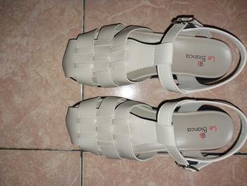Product Review of Le Bianca ALY 21-0900 Sepatu Sendal Wanita Flat Sandal Army from c**i 0