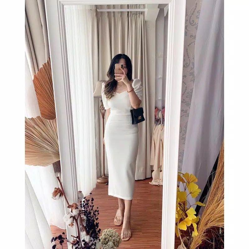 Aira Sabrina Dress Scuba Wanita dengan Model Leher Sabrina dan Tangan Karet 2