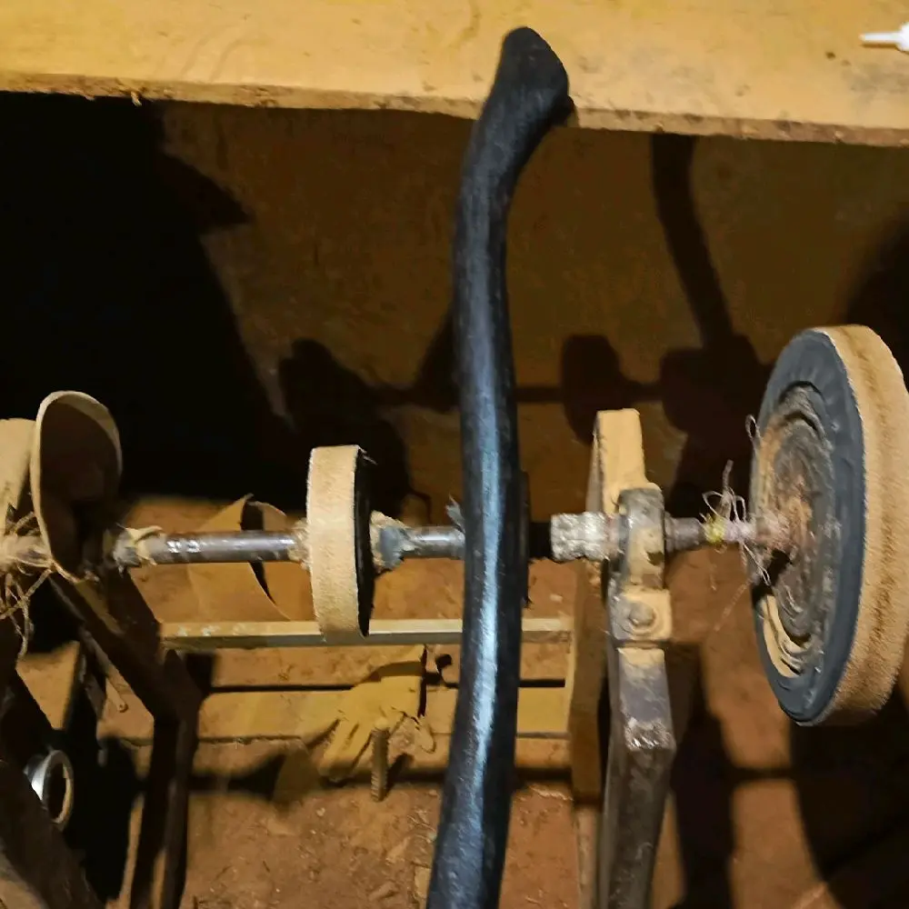 gagang cangkul kayu aren hitam panjang 70cm /doran cangkuo kayu aren hitam kuat dan tahan lama