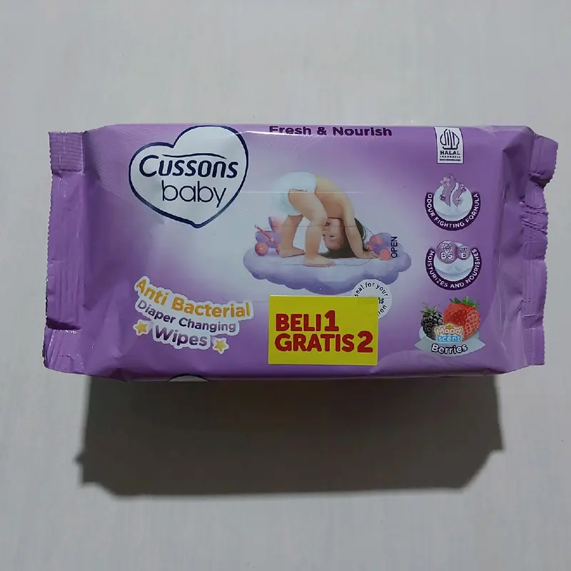 Paket Beli 1 Gratis 2 Tisu Basah Cussons Baby - Tissue Bayi, 45 Lembar - Wipes 7
