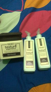Product Review of Texture Experience Journey Hair Bundle Black Chocolate untuk Rambut Kering Makarizo Professional from v**o 0