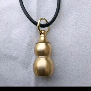 Kalung Liontin Tabung Puli Labu Kuningan Tempat Batu Kecil Akik Dengan Desain Unik Dan Elegan