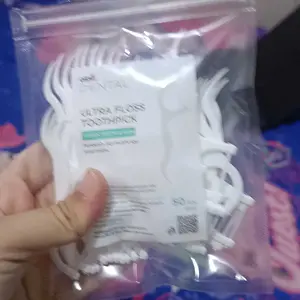 Olaif Dental Ultra Floss Toothpick -  50pcs - Classic Floss Toothpick - Tusuk Gigi & Gusi dengan Benang Gigi Licin & Tipis untuk Sela-sela Gigi yang Rapat