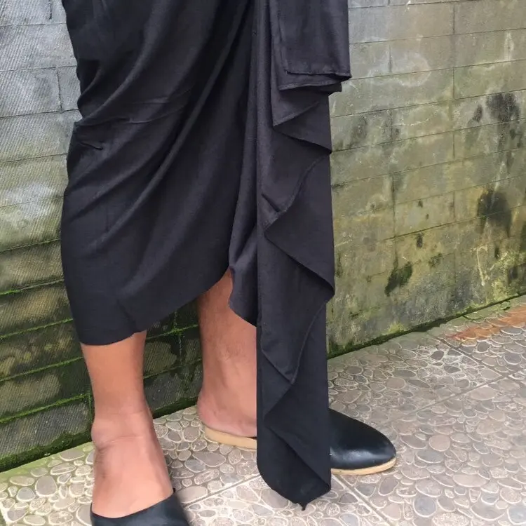 Kamen Hitam Pakaian Adat Bali