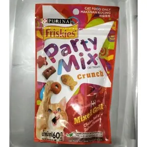 Purina Friskies Party Mix Crunch 60gr - Makanan Kucing dengan Rasa Ayam Daging dan Salmon