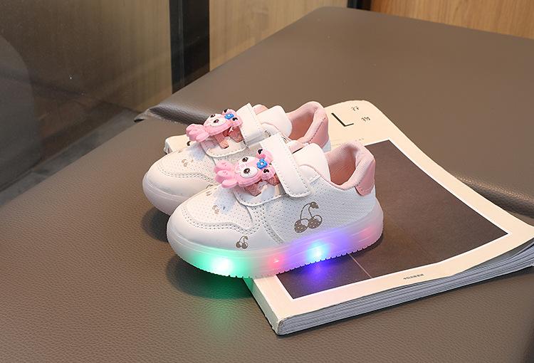 Product Introduction of Children&#039;s shoes spring and autumn sports shoes leather breathable flashing shoes children&#039;s shoes 16
