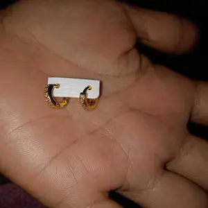 anting jepit anak titanium baris 1 permata gold