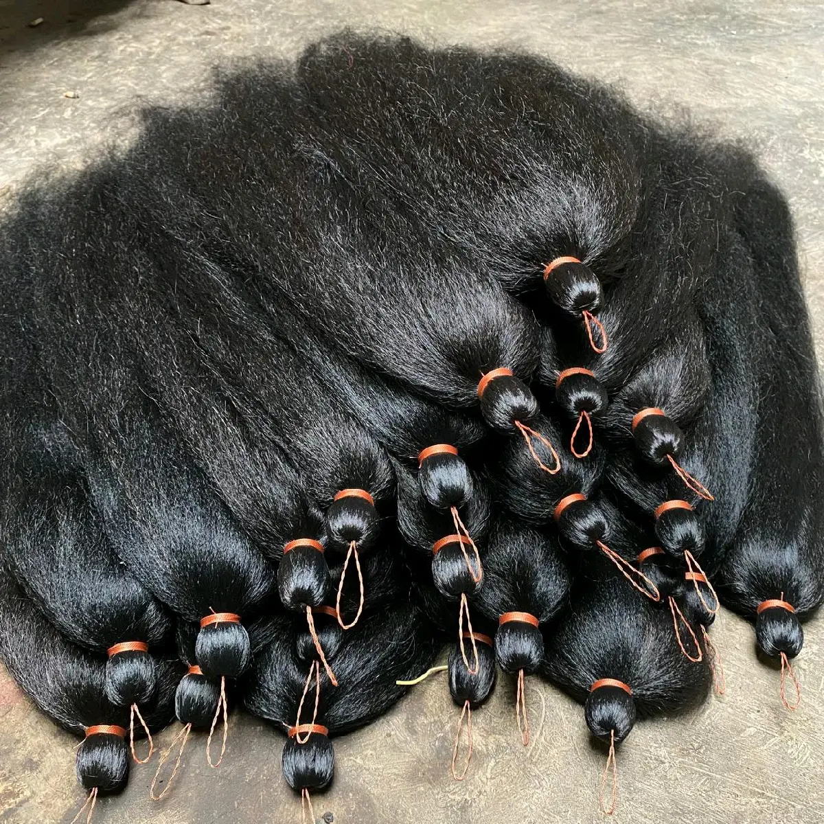 rambut cemara hitam polos panjang 70 cm berkualitas halus