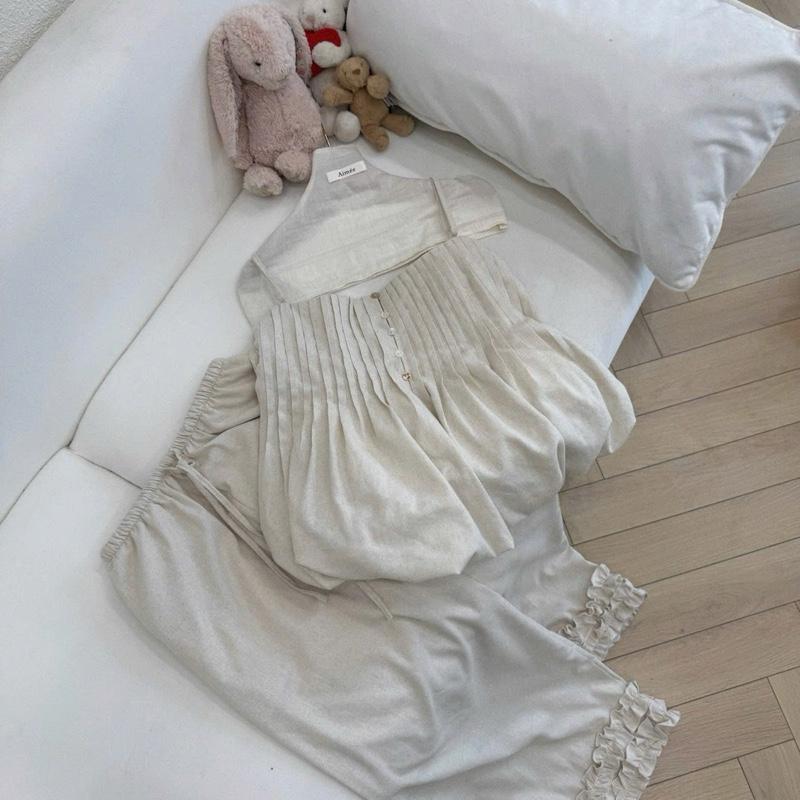set áo hai dây bèo kèm quần nhẹ nhàng đi biển 6