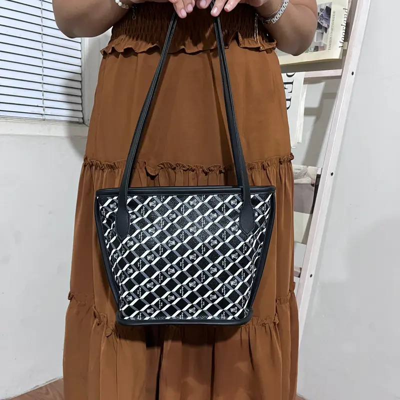 Tas Bahu Wanita Blain Tote Bag Jinjing Model Little Bear Terbaru 2024 - Totebag Perempuan Cewek 1