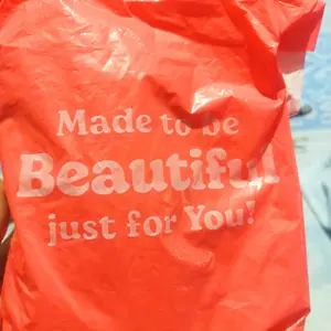 HANASUI Next Level Butter Balm Tint - Color Butter Balm Tinted Lip Balm Melembabkan & Mencerahkan Bibir Lightweight & Cover Bibir Gelap Beauty Hyper Gloss Lip Balm