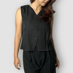 AVALLINE VEST - Baju Atasan Wanita Tanpa Lengan Model V-Neck dengan Pola Garis Hitam Elegan untuk Gaya Casual