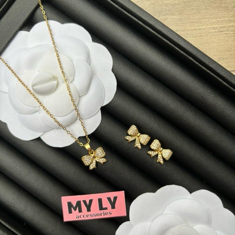 Bộ Dây chuyền và Bông tai nơ Titan không gỉ