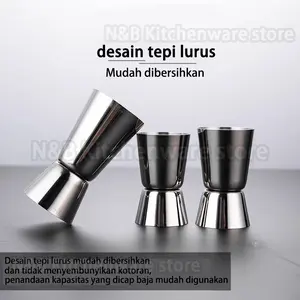 Empat gelas ukur datar dari baja tahan karat