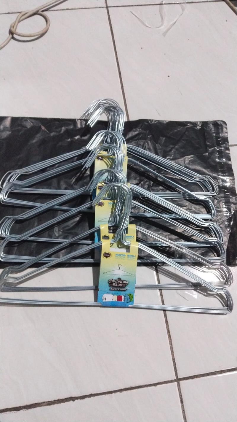 Product Introduction of 1 BUNDLE [50PCS] Gantungan Baju murah meriah Anti karat Khusus Pemakaian Langsung 9