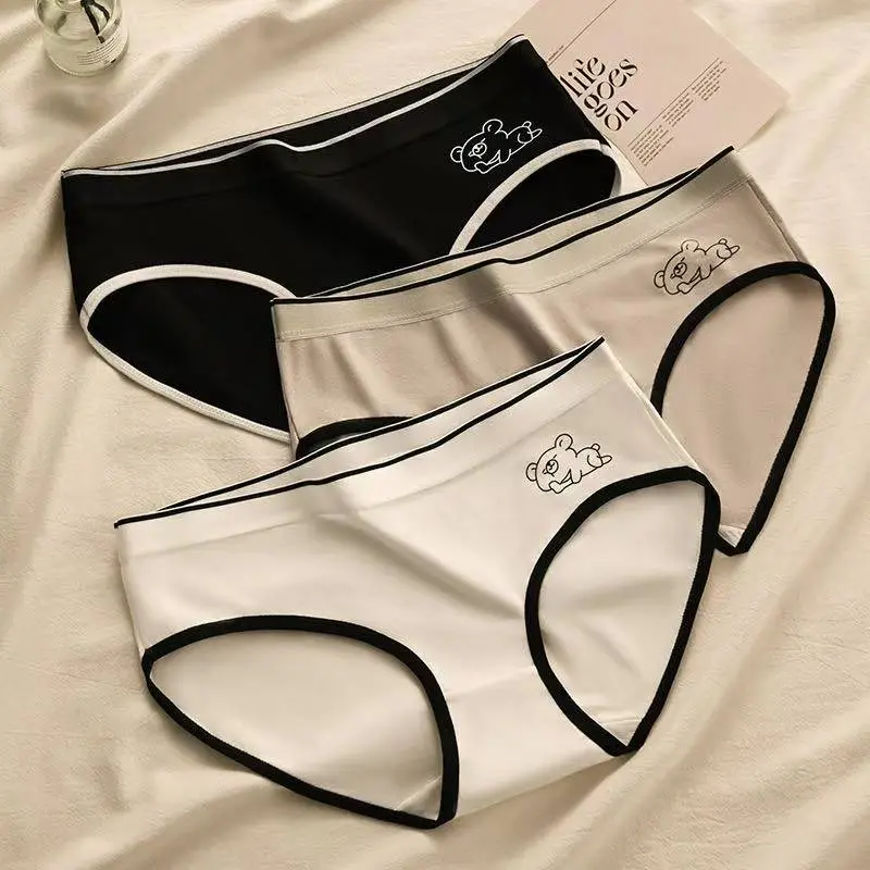 Celana Dalam Brief Seamless Bahan Katun Nyaman Untuk Wanita / Underwear Katun Untuk Wanita