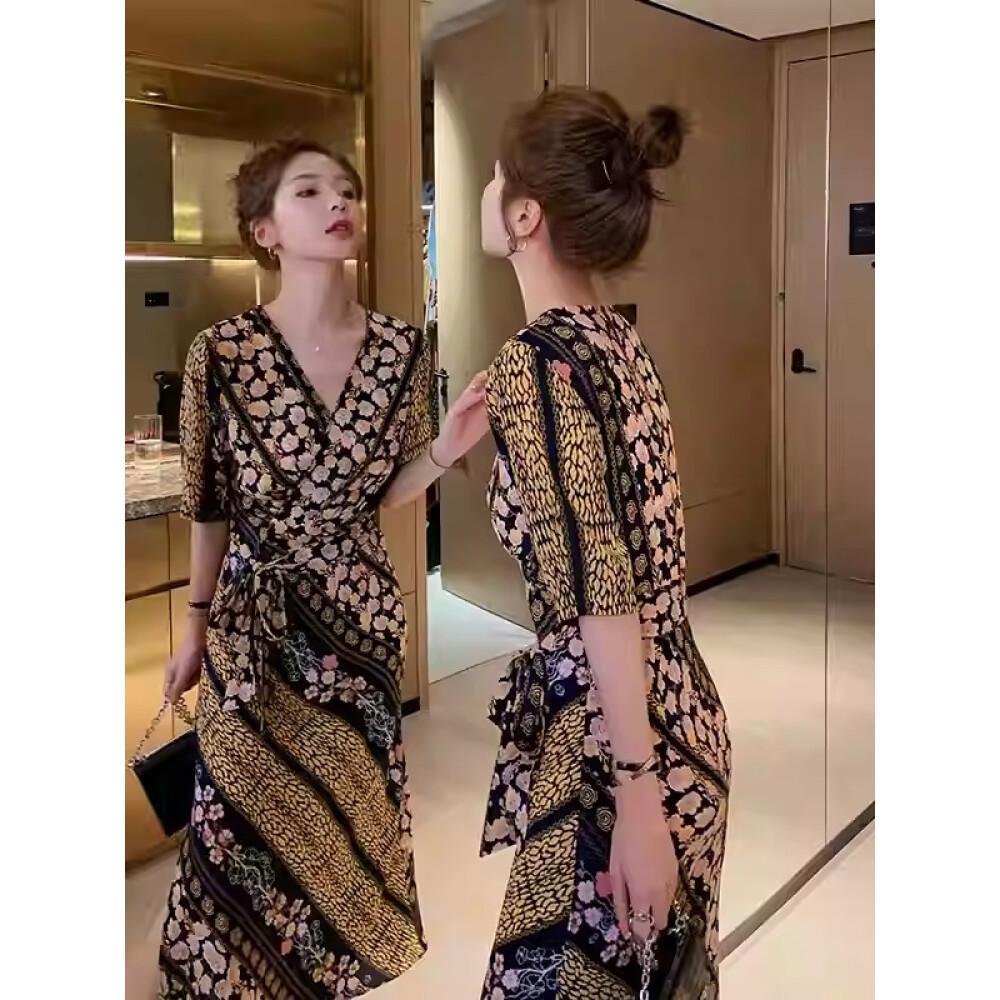 FADFAD Gaun Model Kerah Leher V-Neck Motif Cetak Gaya Kekinian Wanita