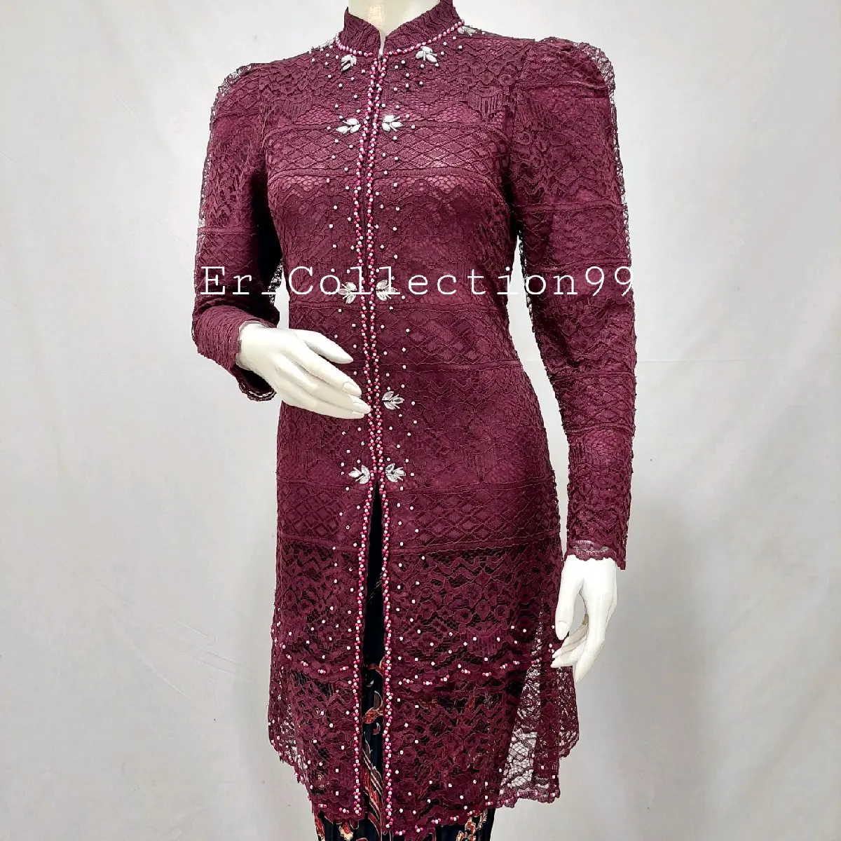 Setelan Kebaya Modern Model Tunik Brokat Payet Terbaru
