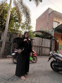 Product Review of Gamis Karin Matt Crinkle Airflow Premium Halus Adem Mel dengan Resleting Depan - Balon from M**a ** 1