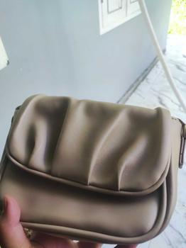 Product Review of [Beli Lokal] Deliwafa -Selempang Wanita Slingbag Premium Tas Canira from p**🐟 0