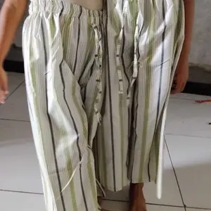 Celana Kulot Anak Stripe Bahan Katun - Everyday Pants Stripe Kids - Celana Kulot Anak Salur Garis-Garis Usia 4-15 Tahun