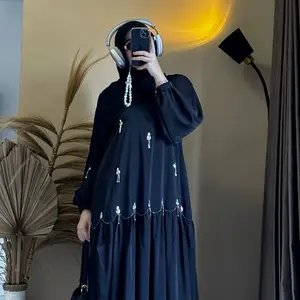 Samira Dress Stylee Jannah dengan Detail Embroidery Elegan dan Lengan Panjang untuk Tampilan Mewah