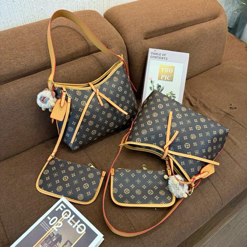 Tặng móc gấu+ kèm túi xách Túi xách đeo vai hot trend bản to 2 size 25 và 30cm Z1048