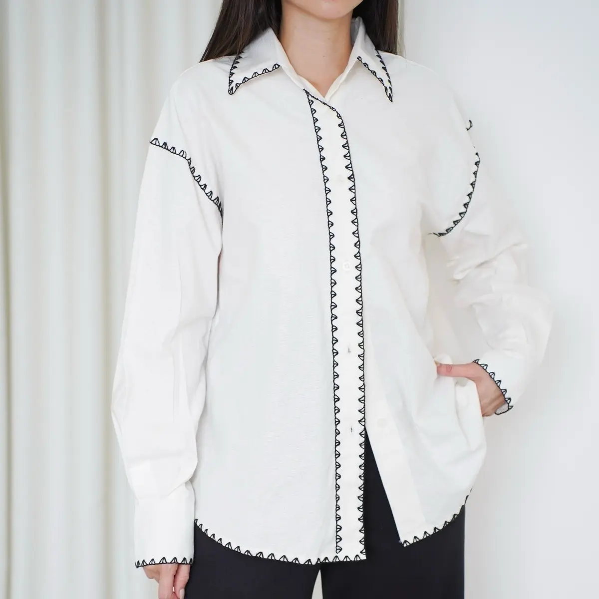 MODEVA - Soleil Embroidery Linen Shirt / Kemeja Linen Sulam Wanita