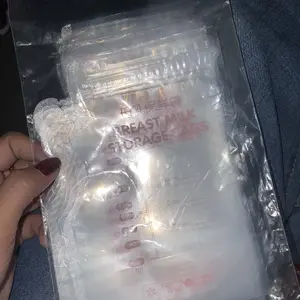 Kantong ASI Breast Milk Bag 150 ML / 250 ML Sekali Pakai isi 30 Pcs Anti Bocor Bahan Tebal