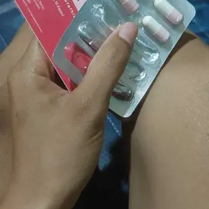 Everwhite Hicolla Capsule (1 Box isi 10 Strips) Minuman Kolagen Pencerah Kulit - Collagen Drink