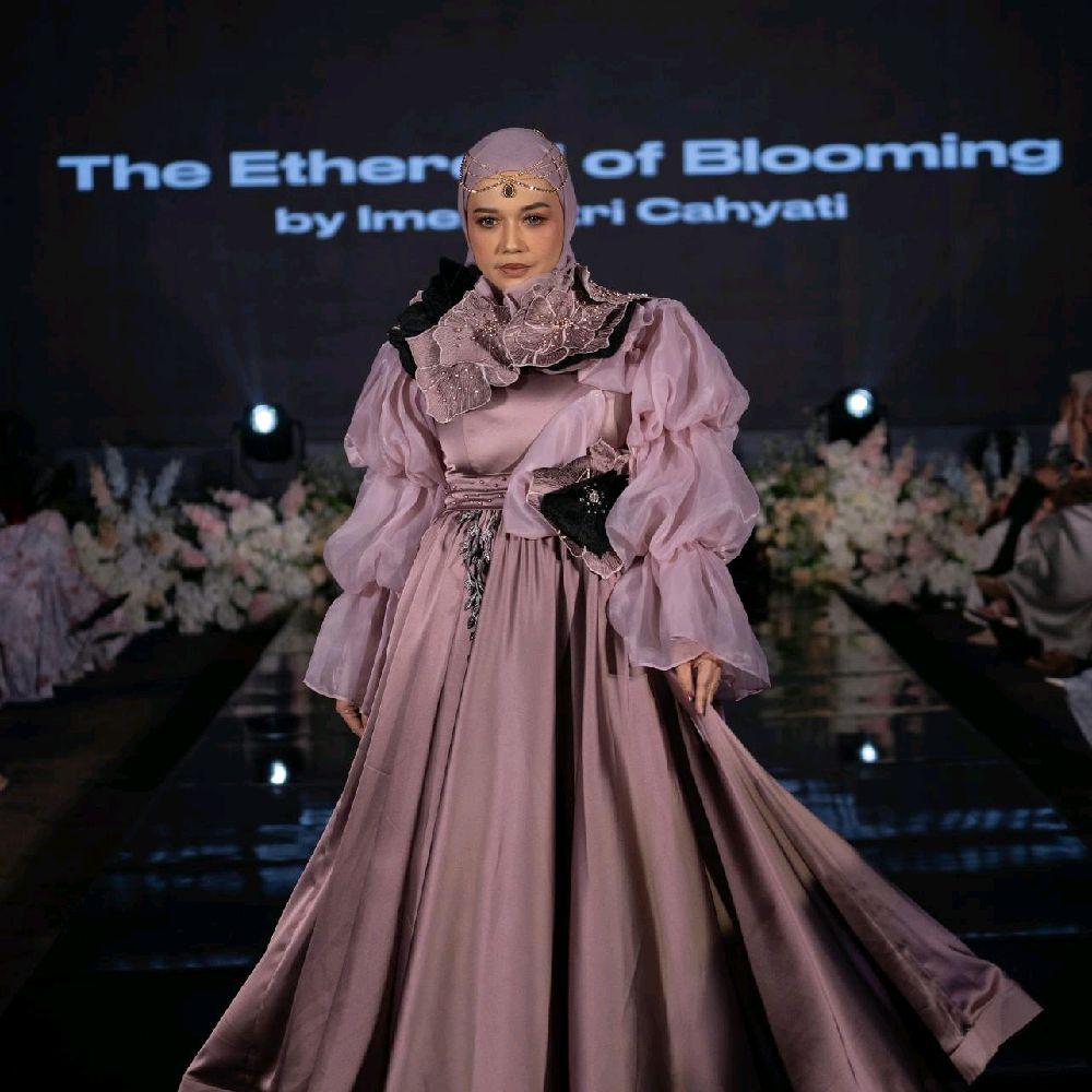 THE ETHEREAL BLOOMS ROSE LILAC