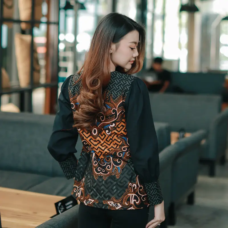 My Aksa Batik Wanita Blouse Kylie Kay 3