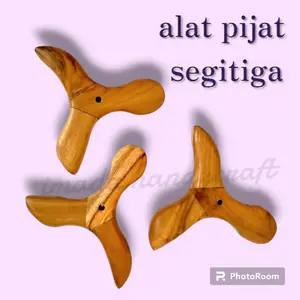 IMD Alat Pijat Segitiga Kayu Jati untuk Perawatan Tubuh