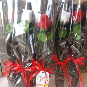 Rose Single Cantik Bunga Cantik untuk Hadiah Ideal untuk Ulang Tahun Valentine atau Acara Khusus Tampilan Cantik dan Menarik