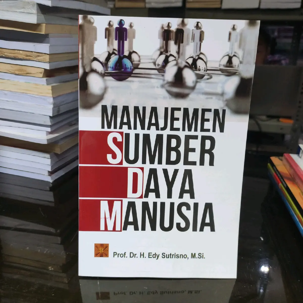 Buku Menajemen Sumber daya manusia by edy sutrisno