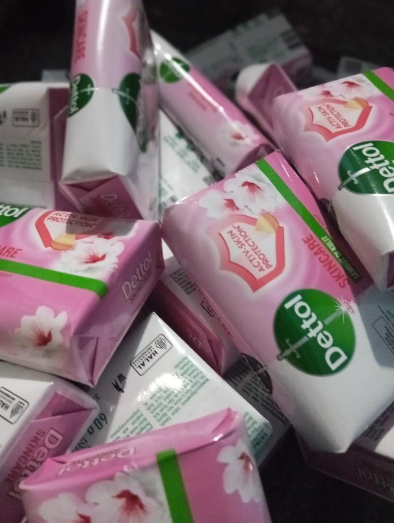 Product Introduction of Sabun Mandi Dettol 100 gr Variant Skincare, Moustere, Cool, Fresh, Lastingfres, Reenergize, Family Protect - Promo Cuma 36k, Dapat 6 pc - Soap Wangi Tubuh Mencerahkan Perawatan Hijau Membersihkan Tangan Cair sabundettol 21