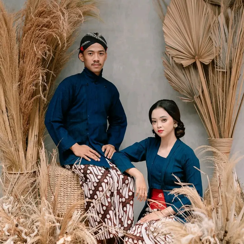 Kebaya jawa lengan panjang bahan tenun Tebal Baju adat jawa lengan panjang warna Biru navy Setrip Dress Couple Motif salur kemeja lurik vintage kara stripe 2