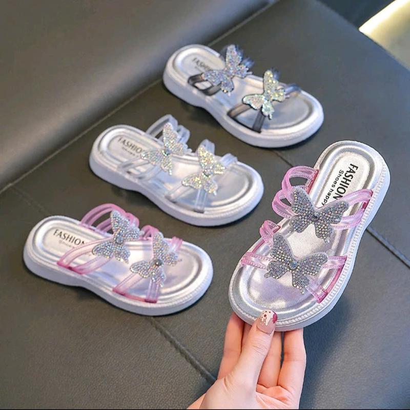  Dép Lê Bé Gái Đính Đá Cao Su Mềm – Quai Ngang Dễ Xỏ Đi Học Đi Chơi Size 25–36 MSP 288+19 