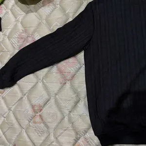 Ryusei Sweater YURA Knit – Sweater Knit dengan Tekstur Unik