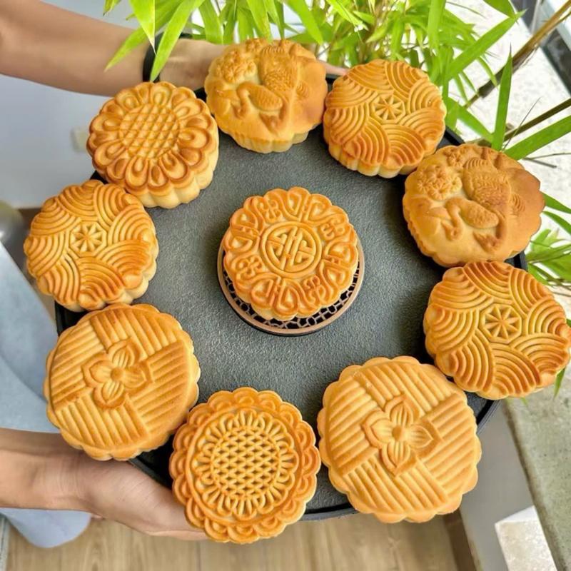 0.Combo 10 bánh bánh trung thu Thanh Dung mix vị 160g { Nhân : Trà xanh - Đ