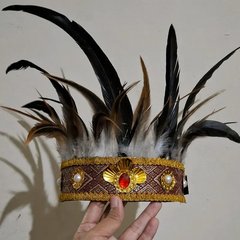 Mahkota karnaval bulu dayak maroon 0