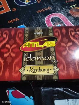 Product Review of Sarung Atlas Idaman Kembang - Motif BHS Hitam Batik from m**7 1