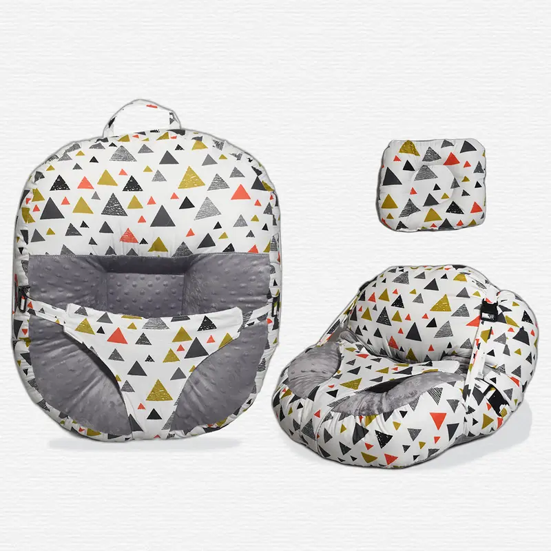 Sofa Bayi DUDUK MINKY DOT SUPER LEMBUT JUMBO Multifungsi Dengan Gesper Pengaman Free Bantal Peyang dan Tas 1