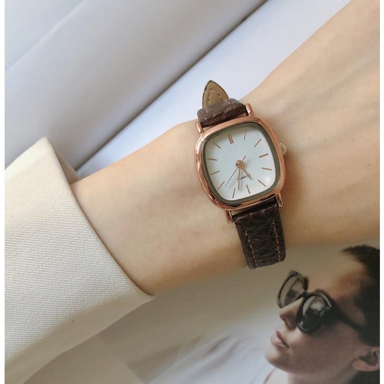 Product Introduction of Jam Tangan Kuarza Persegi, Fesyen Korea, Untuk Lelaki dan Wanita, Gaya Tali Pinggang, Sesuai untuk Pasangan Watches 9