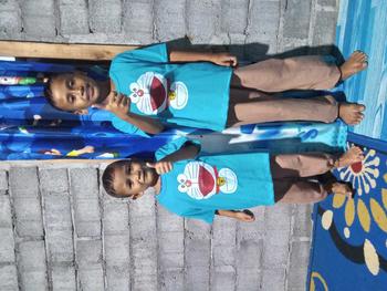 Product Review of Kaos Cewek Cowok Keluarga Ayah Anak Ibu Emon Collection Bahan Katun Lengan Pendek combed baju T-shirt Dewasa Merah Top Wanita Panjang Distro from E**7 1
