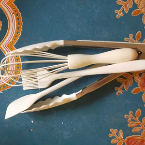 4pcs BPA Free Silicone Cooking UtensilsSet Non-stick Egg Whisks Cookware SetBeige Spatula Baking Tool Set Household  HOMELY Alat BakingAdonan Kue Silikon Food Grade Anti LengketBrush Kitchenware Utensil Silicone TahanPanas